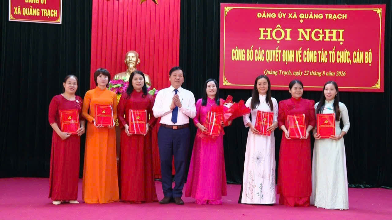 Quảng Trạch đổi mới mô hình tổ chức đảng, từng bước hoàn thiện công tác xây dựng Đảng ở cơ sở sau khi thực hiện mô hình chính quyền địa phương 2 cấp