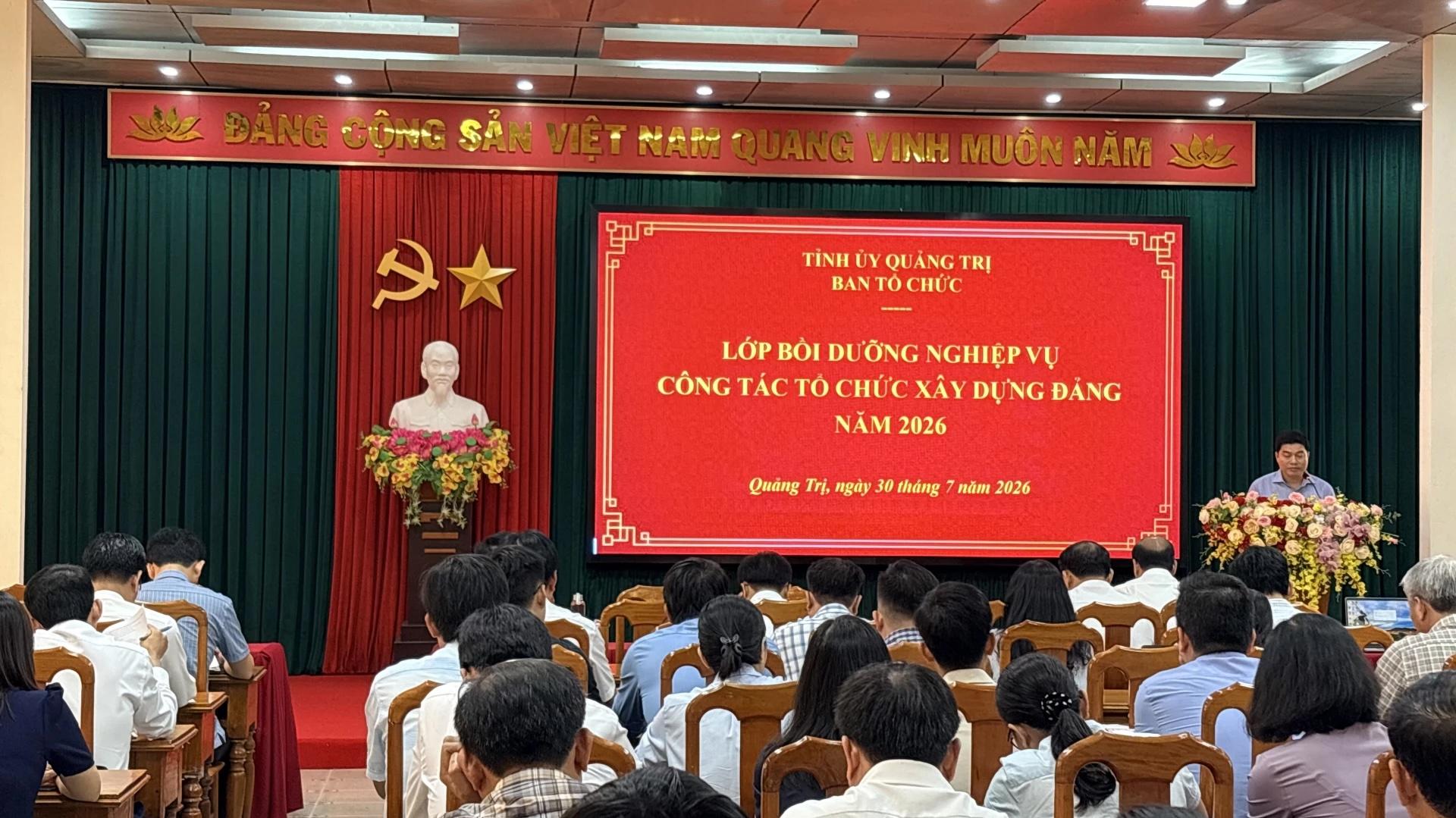 Khai giảng lớp bồi dưỡng nghiệp vụ công tác tổ chức xây dựng Đảng năm 2026