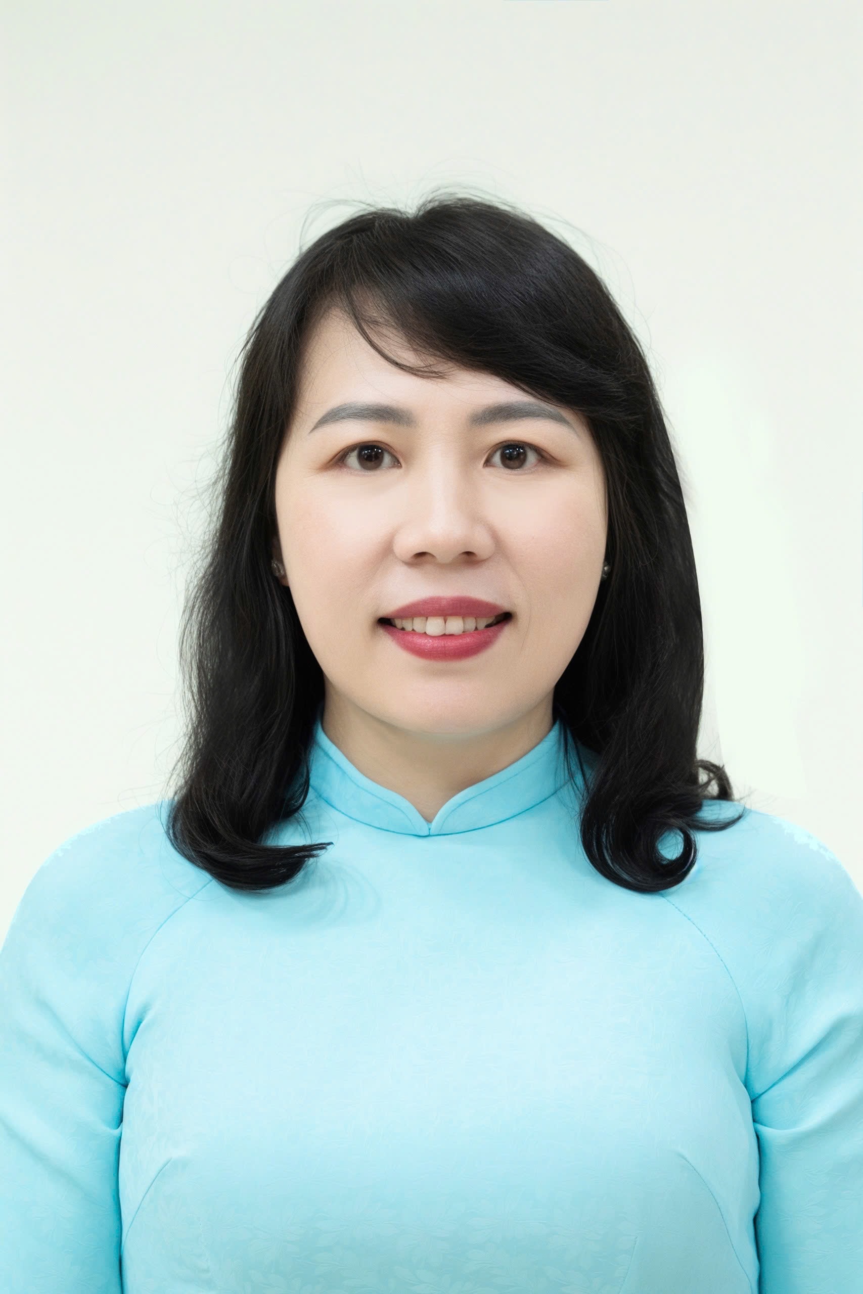 Đồng chí Nguyễn Thị Hoài Thương